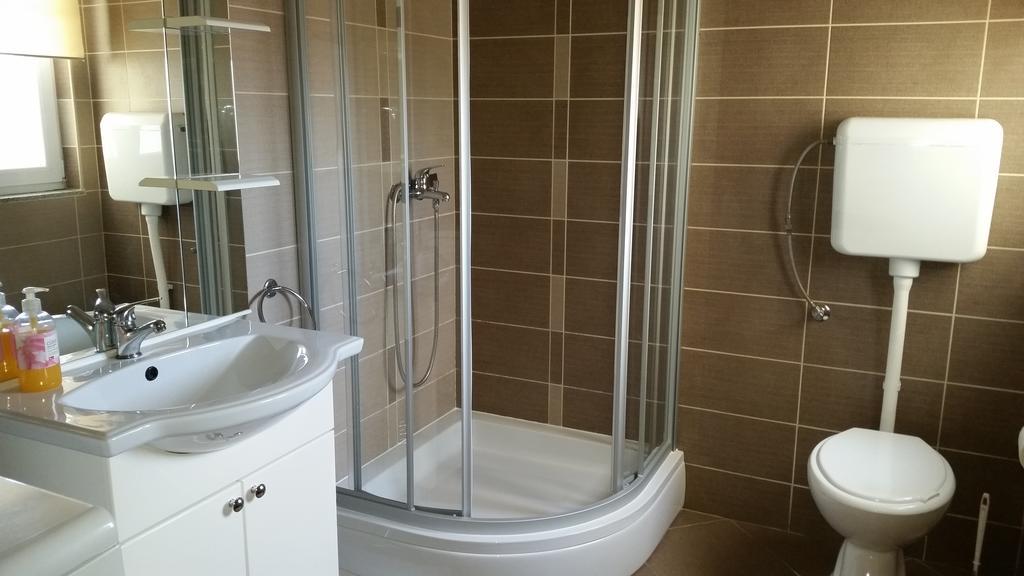 Apartments Buturic Sali Bilik gambar